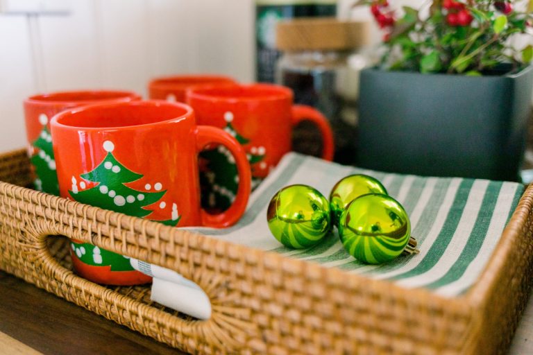 Waechtersbach Mugs in Coffee Tray