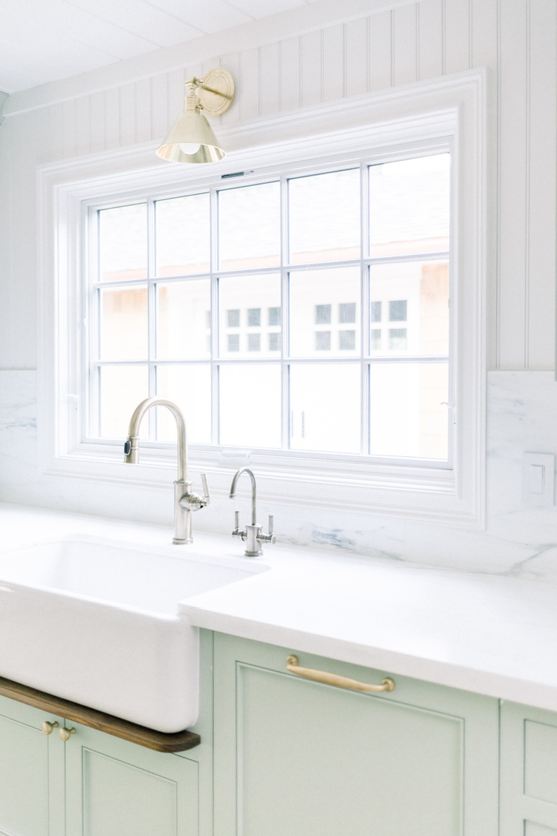 Farm Sink and Faucet