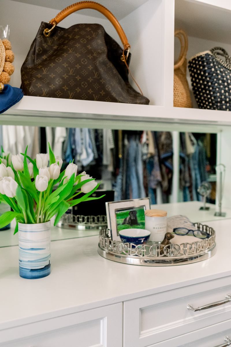 Dresser Tray Vignette