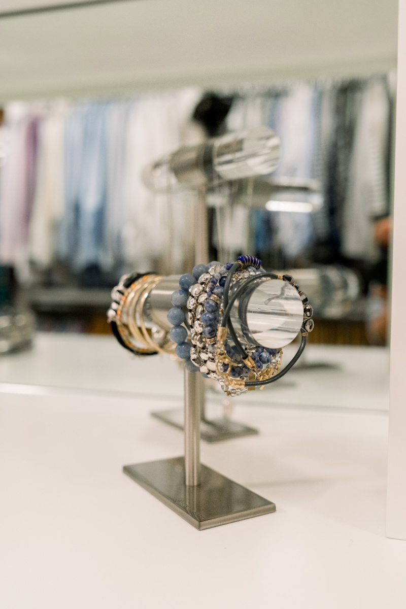 Jewelry Organizers & Closet Shirts