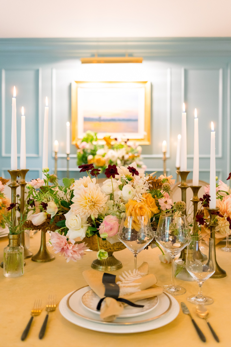 Dinner party table setting in gold