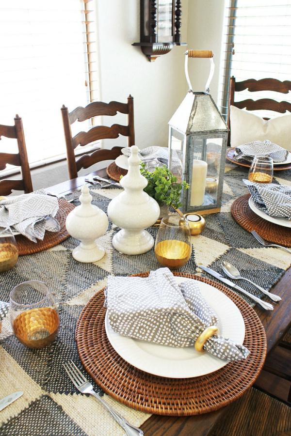 Farmhouse Style Table Setting