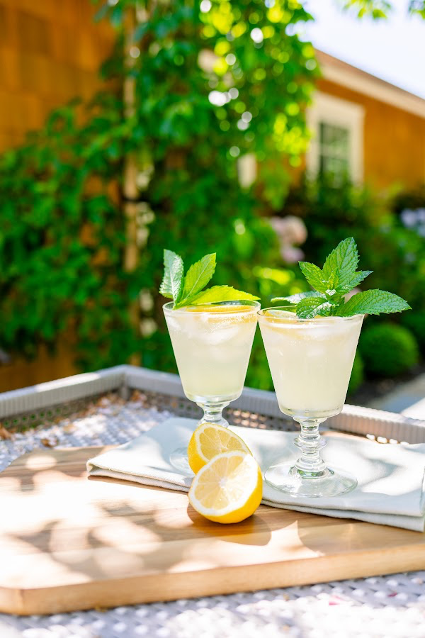 Limoncello Spritzers