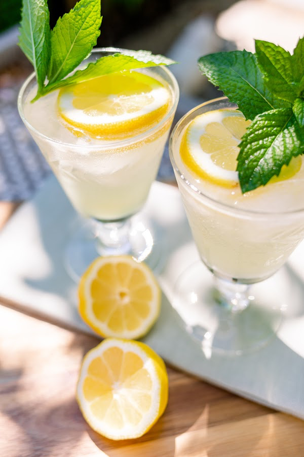 Limoncello Spritz drinks on outside bar