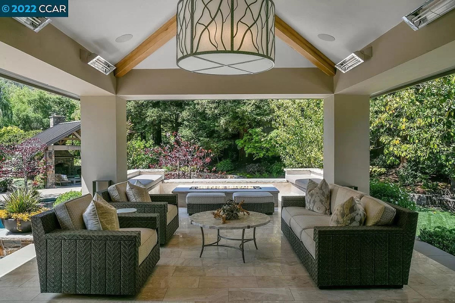 Happy Valley Home for Sale Loggia