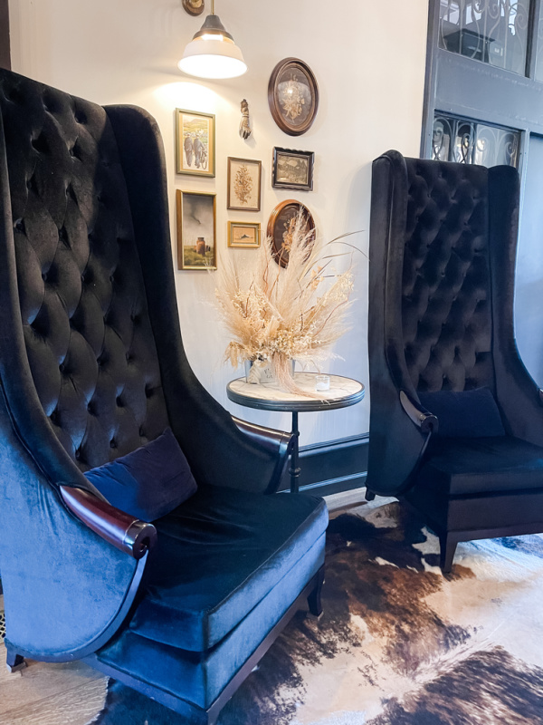 Holbrooke Hotel blue chair seating area.