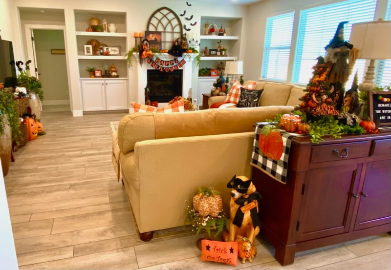 family room decorated for halloween.