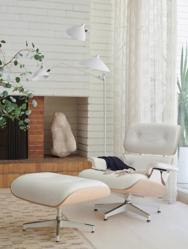 Eames Lounger DWR.