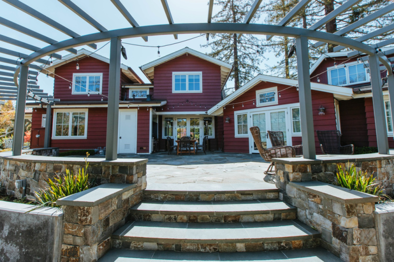 Lafayette Lifestyle Tour red barn house.