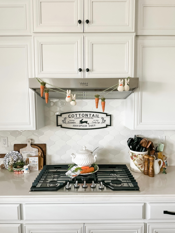 Kitchen range decorated for Easter.