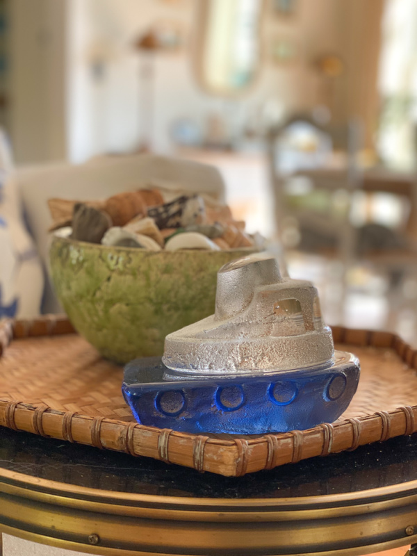 Vignette on woven tray.