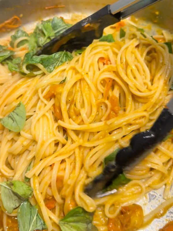 Tomato basil pasta in pan.