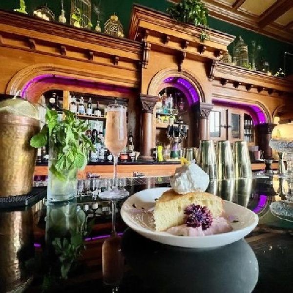 Bar at Tavern 1888 in Old Town Eureka.