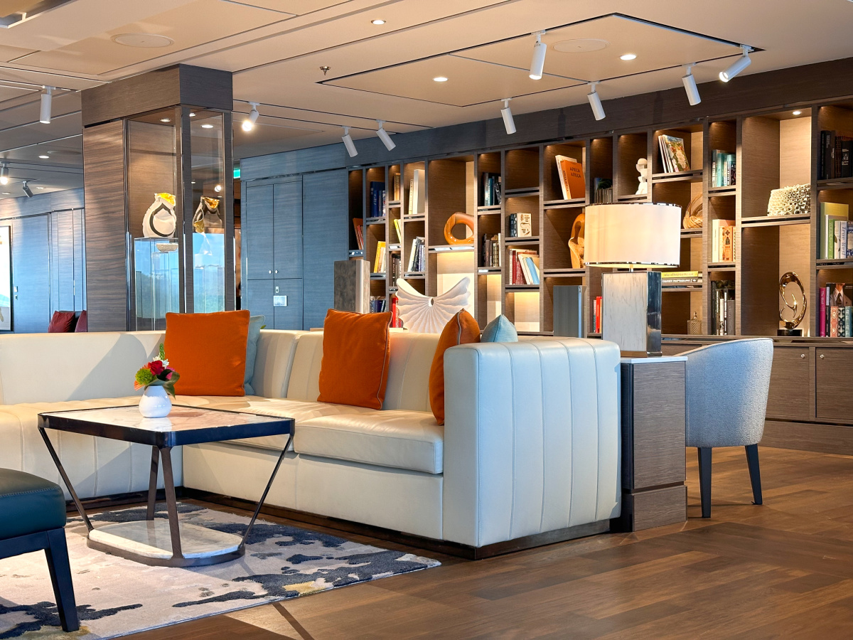 The Living Room on Evrima.