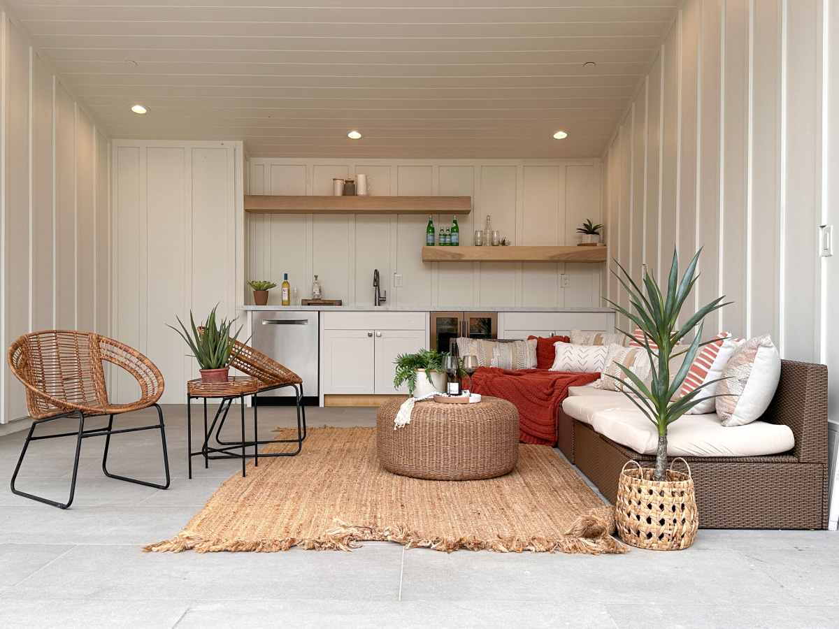 Poolside cabana at house for sale in Lafayette, California.