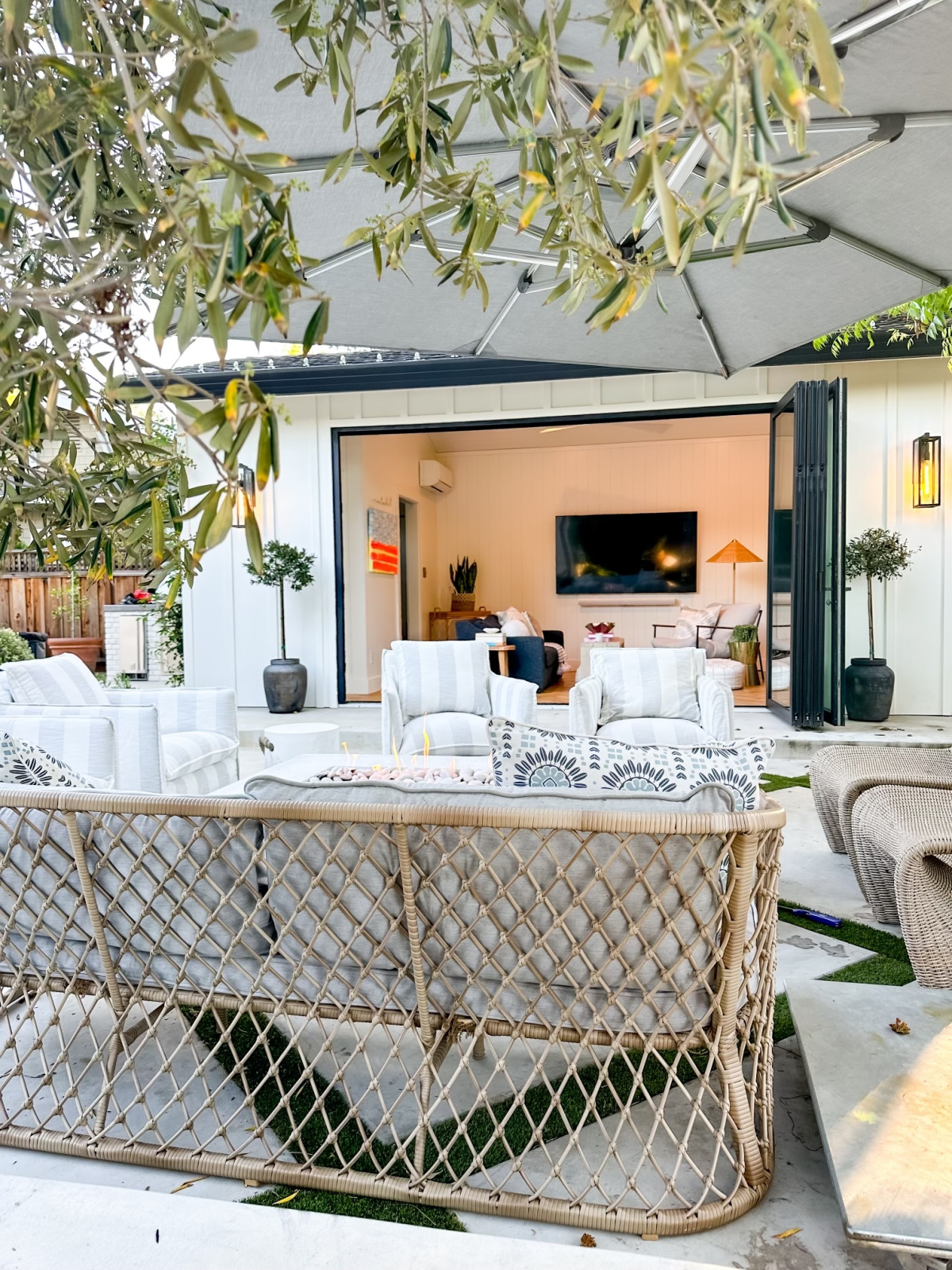 Modern contemporary home backyard and cabana.