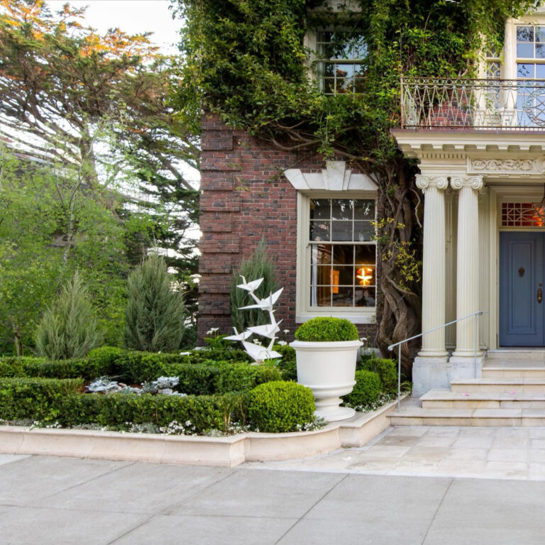 A Look Inside a 19th Century Mansion on San Francisco’s Billionaire’s Row, a Beautiful Garden Tour + Summer Outfit Ideas