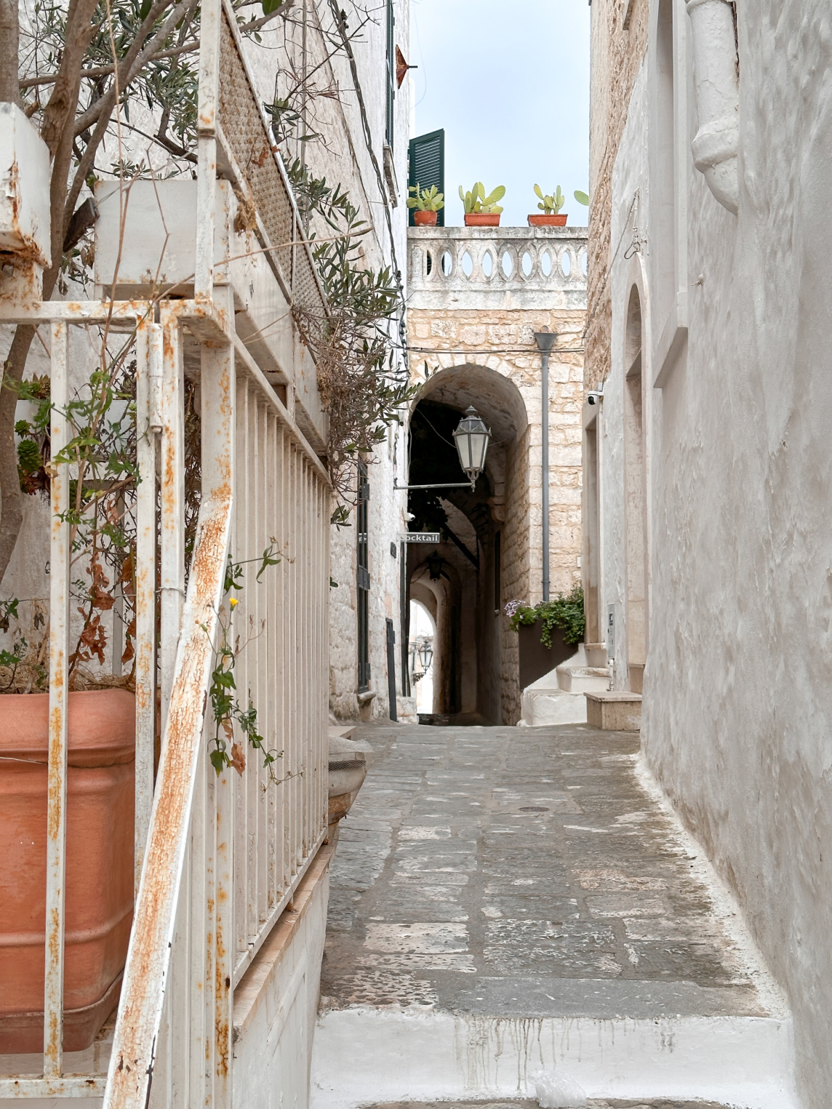 Ostuni alleyway.