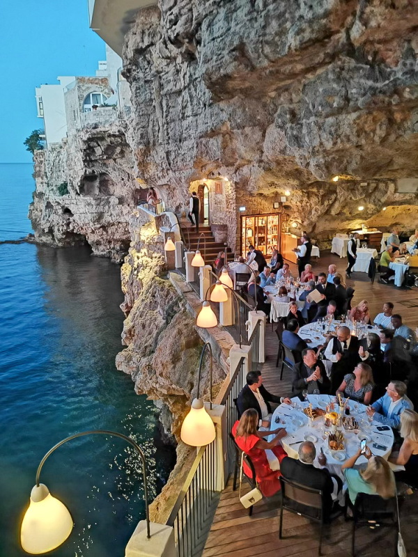 Gratta Palazzese in Polignano a mare.