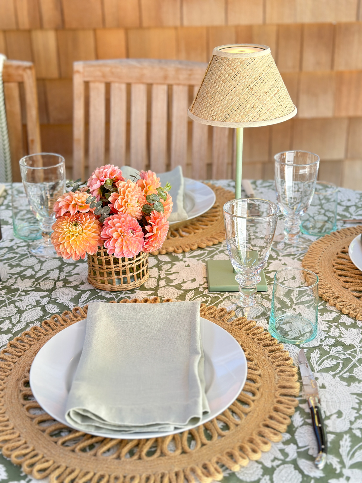 Table setting at outdoor summer table.