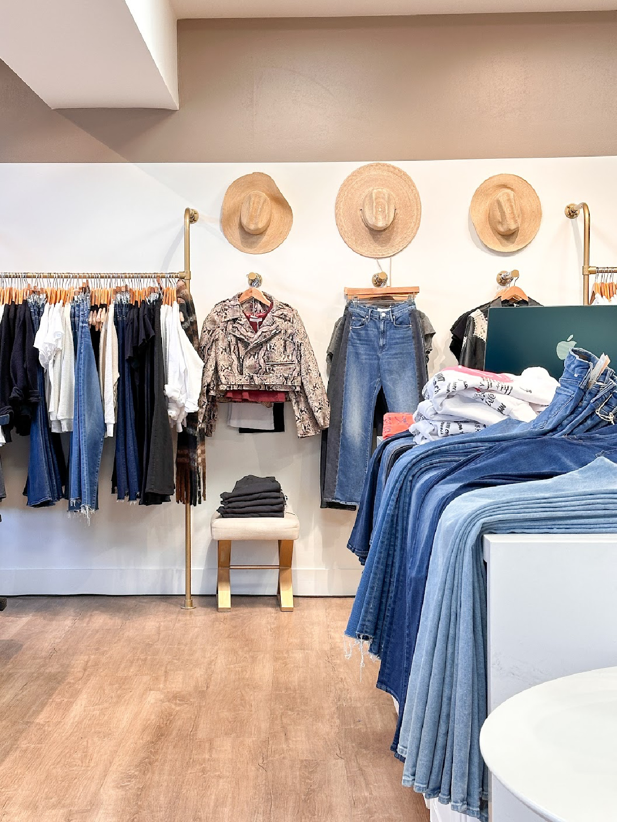 Interior of Flaunt Boutique in Danville, CA.