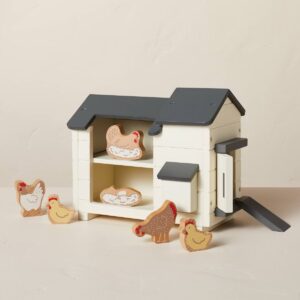 Hearth & Hand Toys