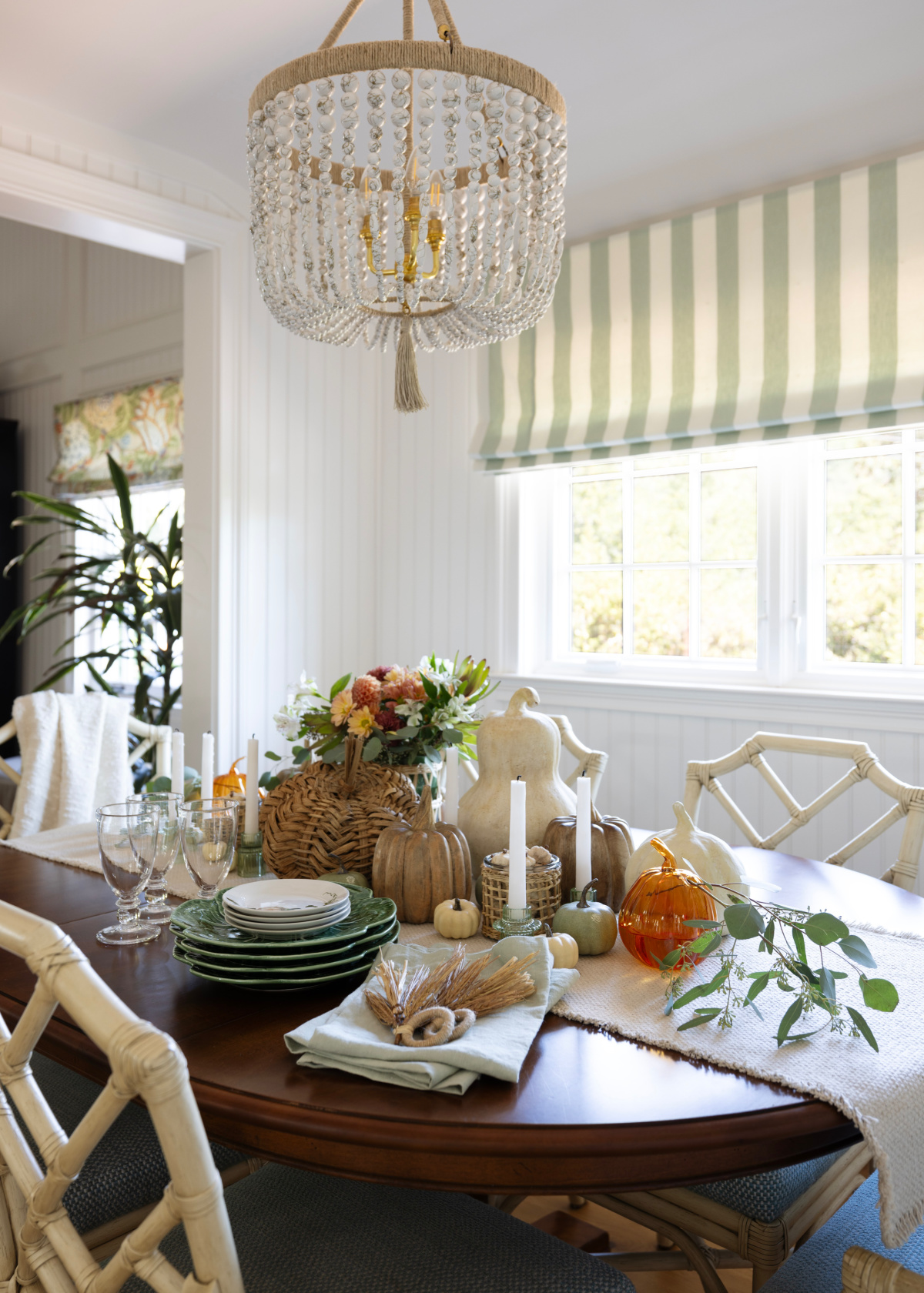 Thanksgiving table ready to be set.