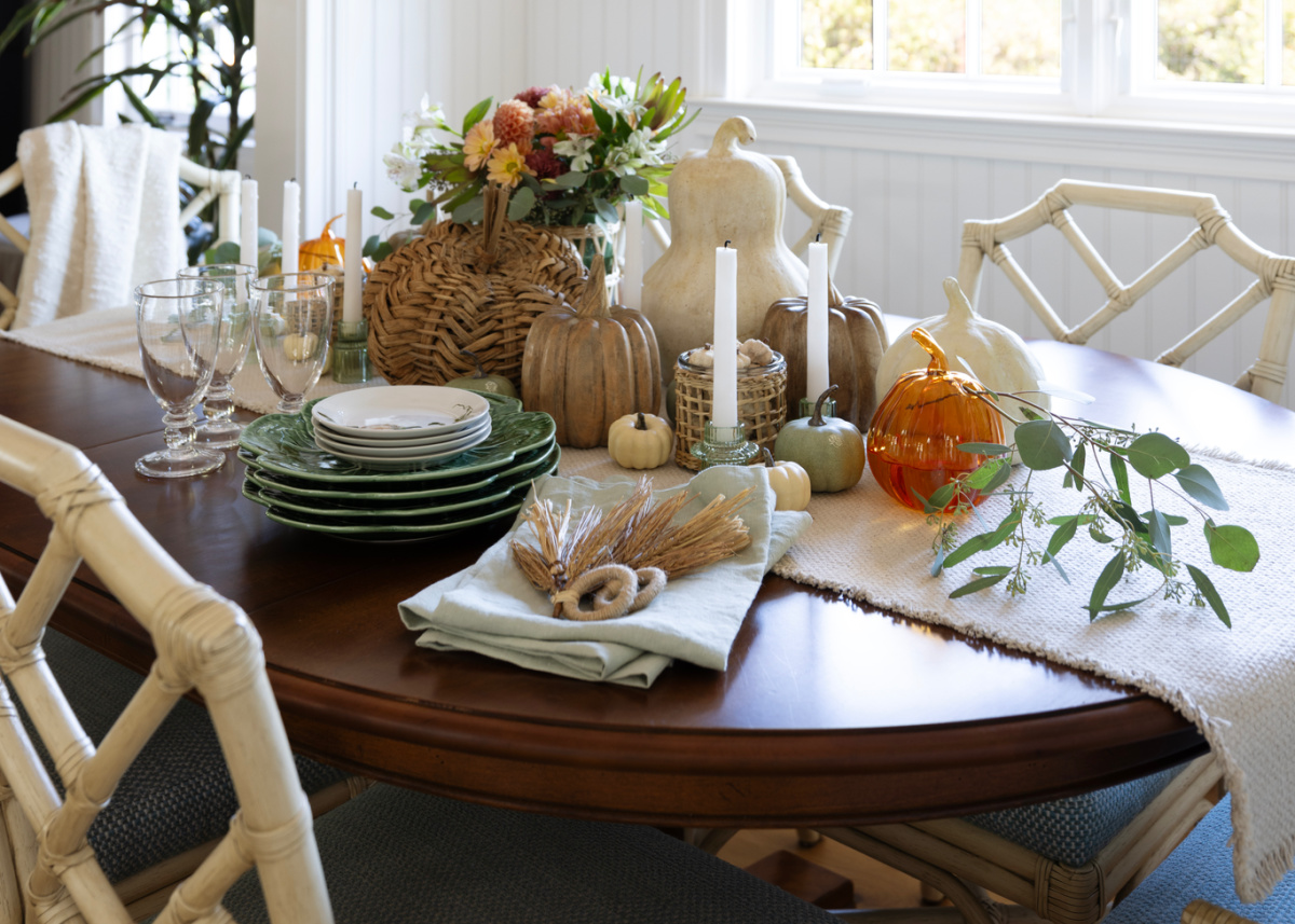 Thanksgiving table ready to be set.
