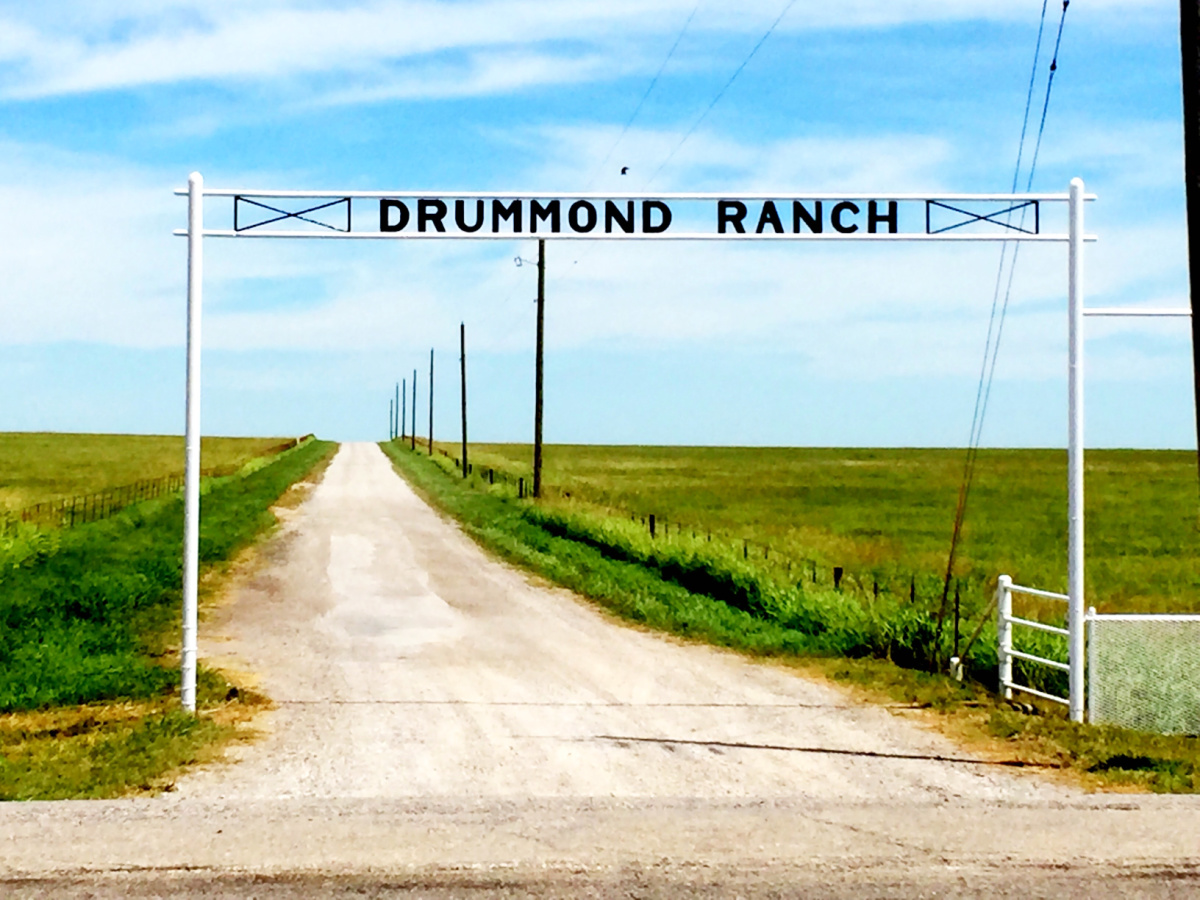 Entrance to the Drummond Ranch.