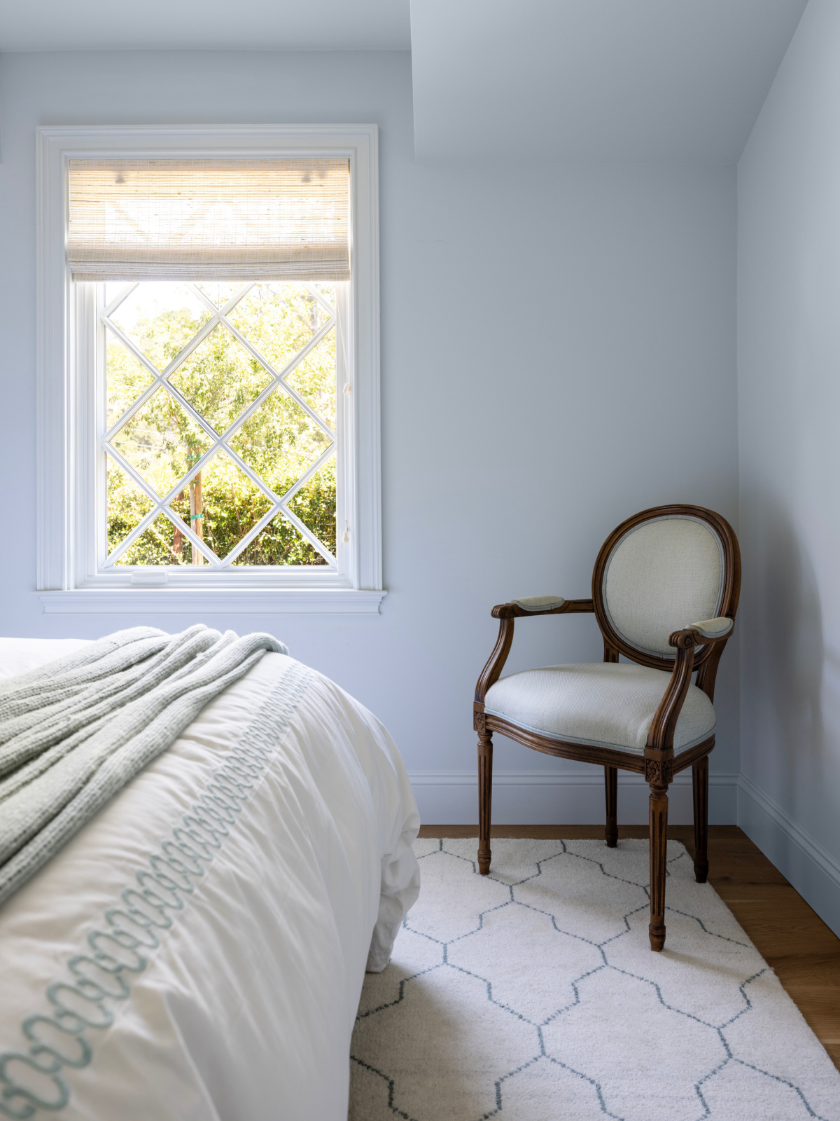 Snowberry guest room.
