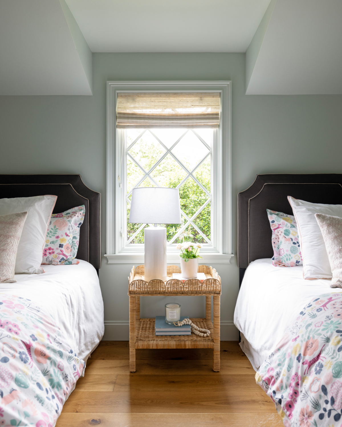 Cute kids twin bedroom.