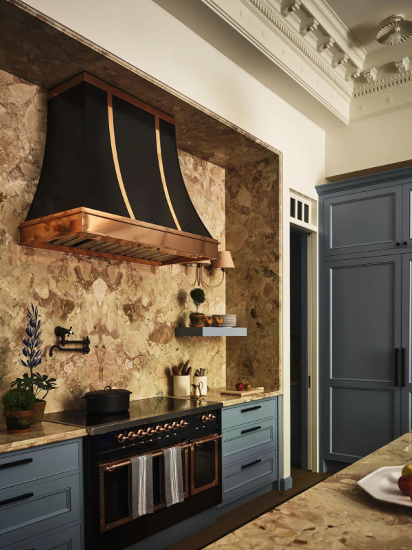 Photography by Frank Francis.